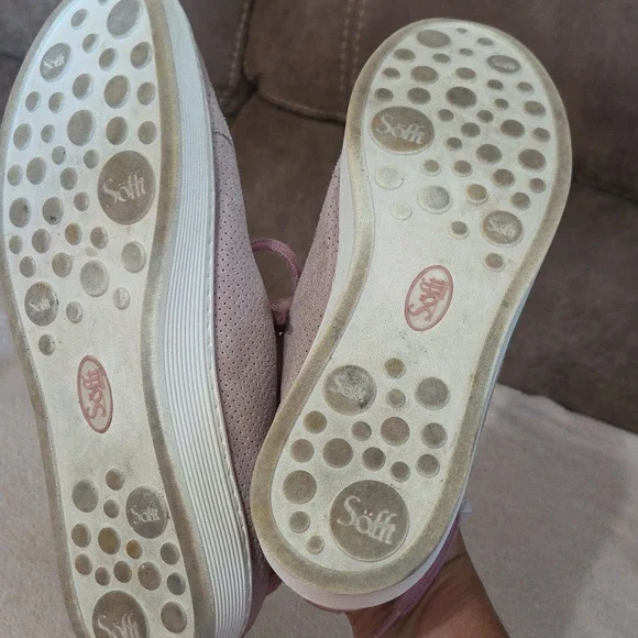 Sofft Suede Leather Tennis Shoes - Picture 5 of 6